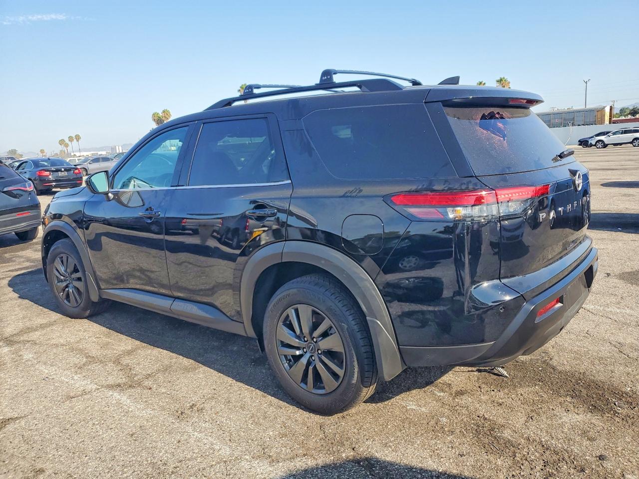 2026 NISSAN PATHFINDER SV — снимка 2