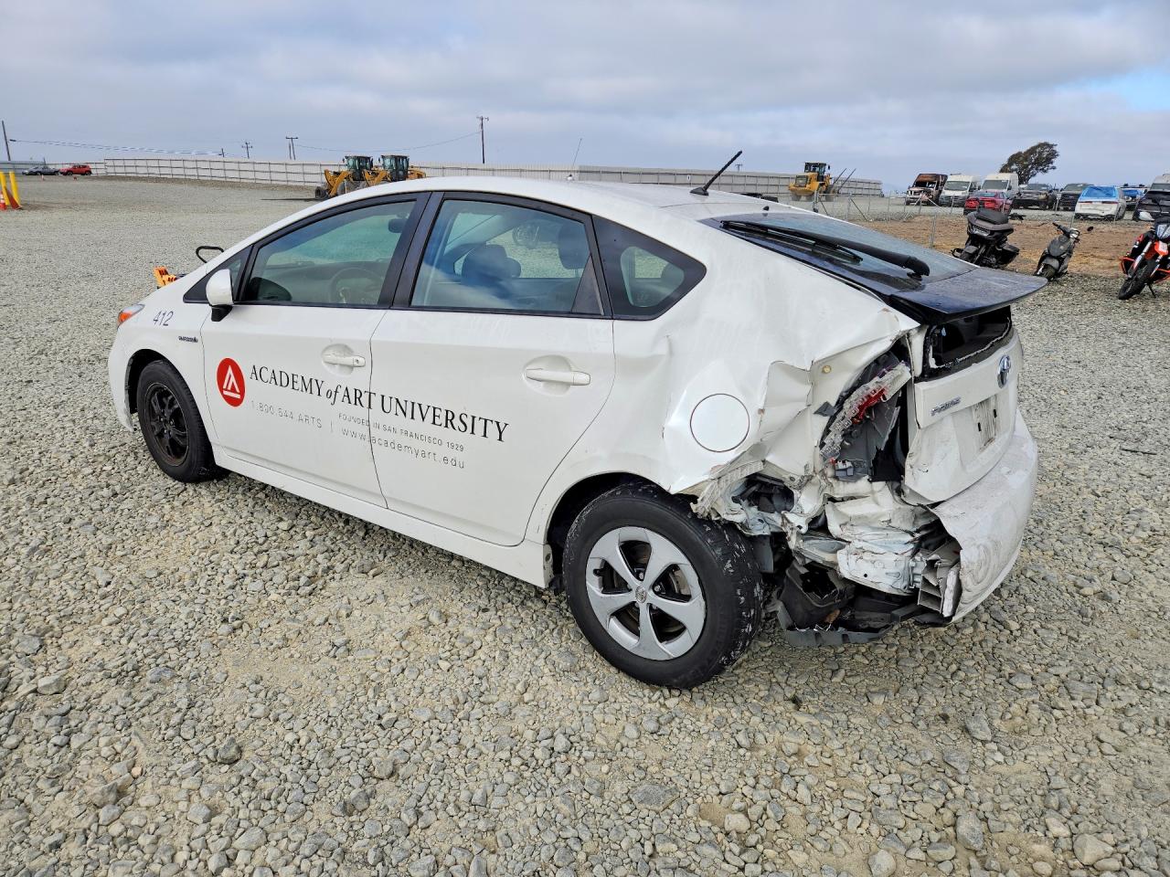 2015 TOYOTA PRIUS TWO — снимка 2