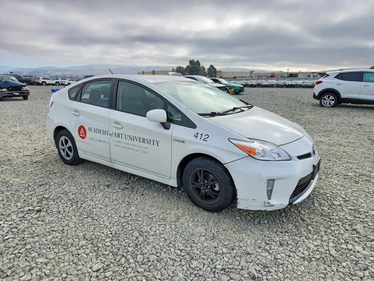 2015 TOYOTA PRIUS TWO — снимка 4