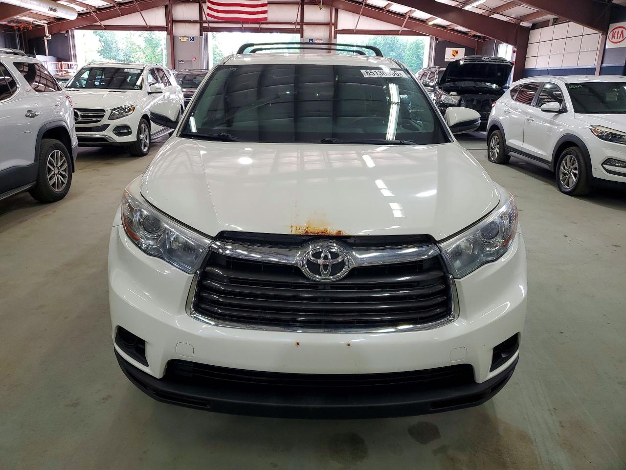 2015 TOYOTA HIGHLANDER LE — снимка 5