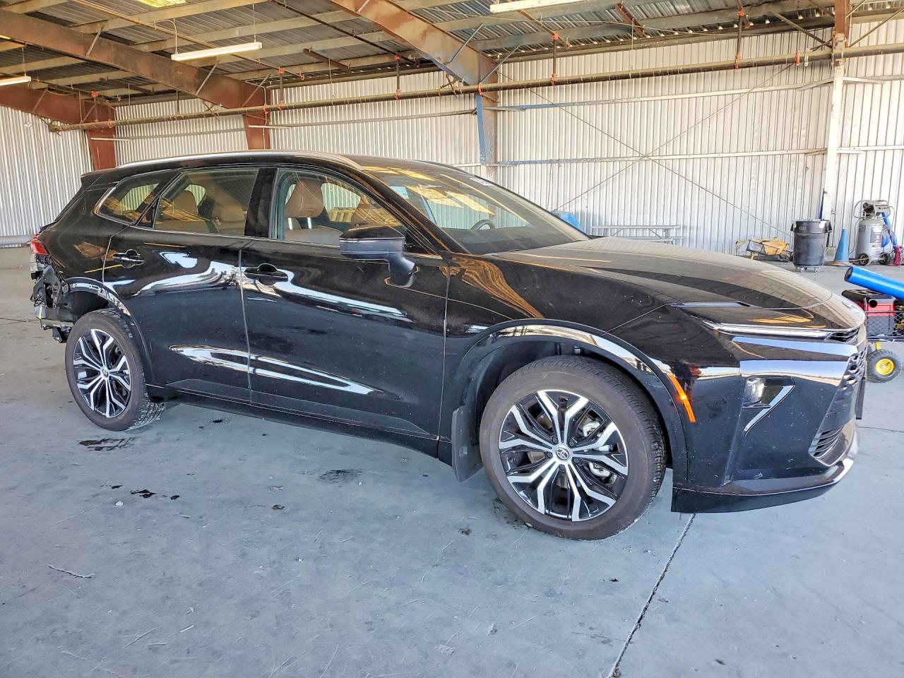 2026 TOYOTA CROWN SIGNIA XLE — снимка 4