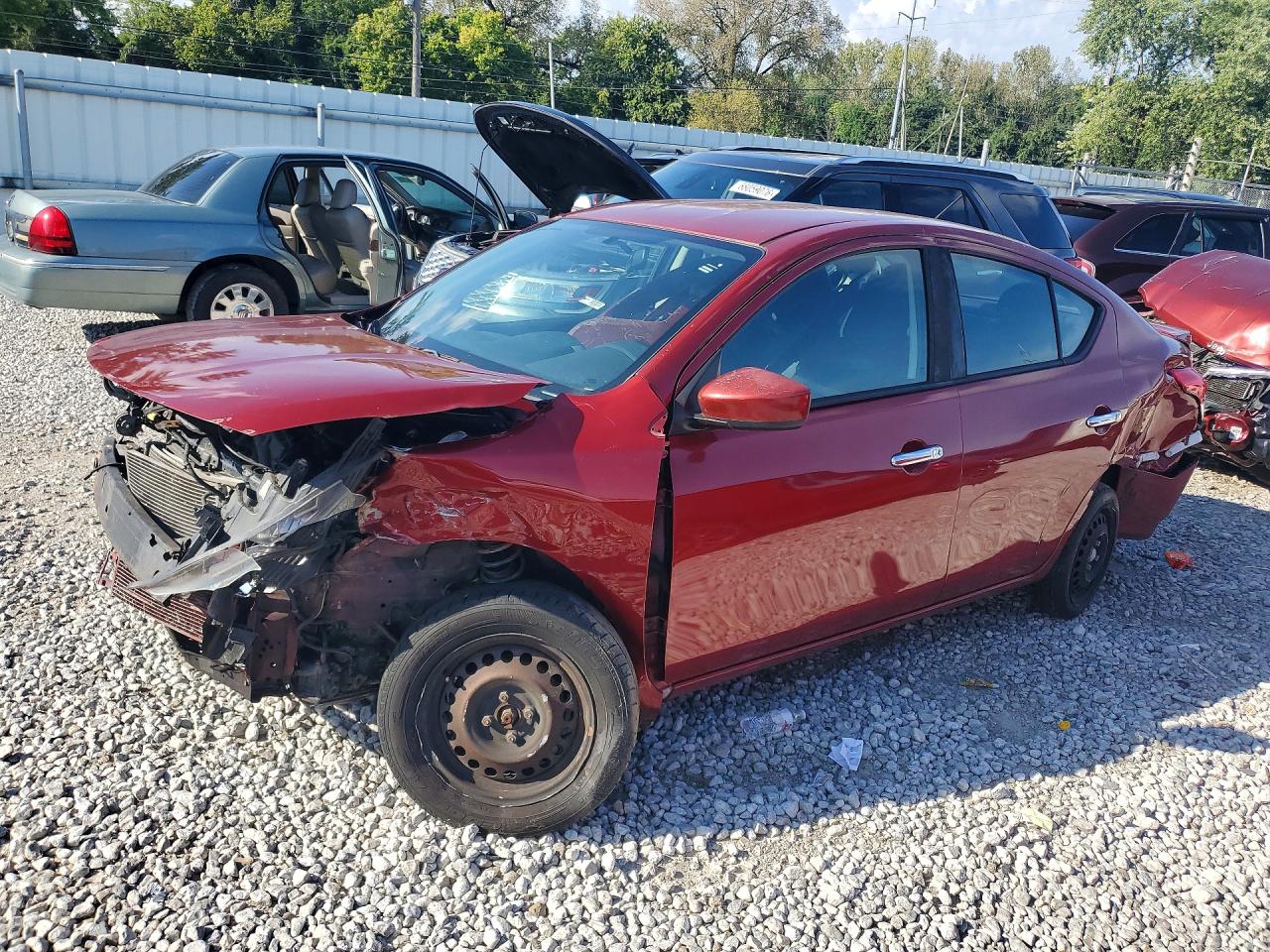 2017 NISSAN VERSA 1.6 SV