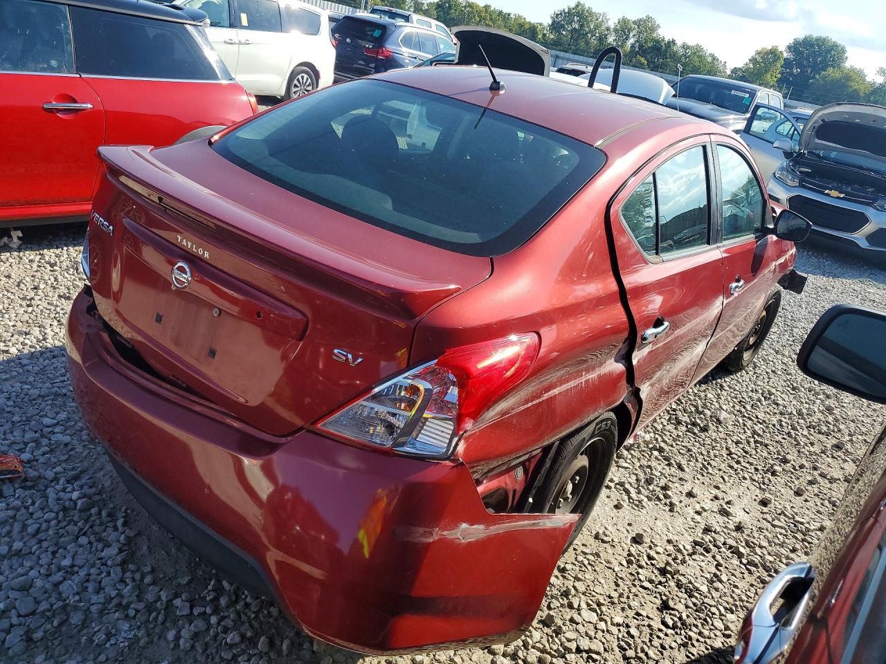 2017 NISSAN VERSA 1.6 SV — снимка 3