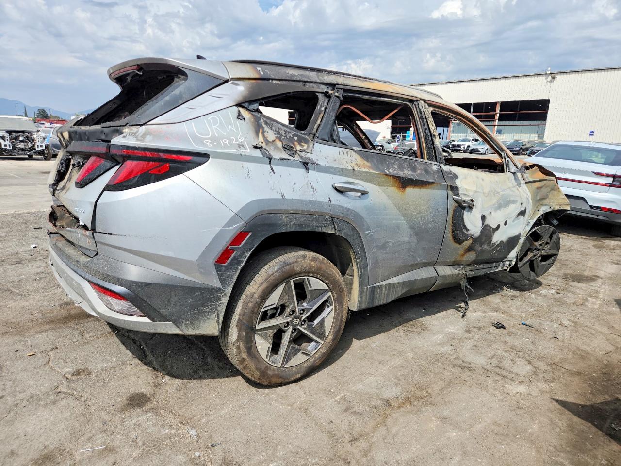 2026 HYUNDAI TUCSON SEL — photo 3