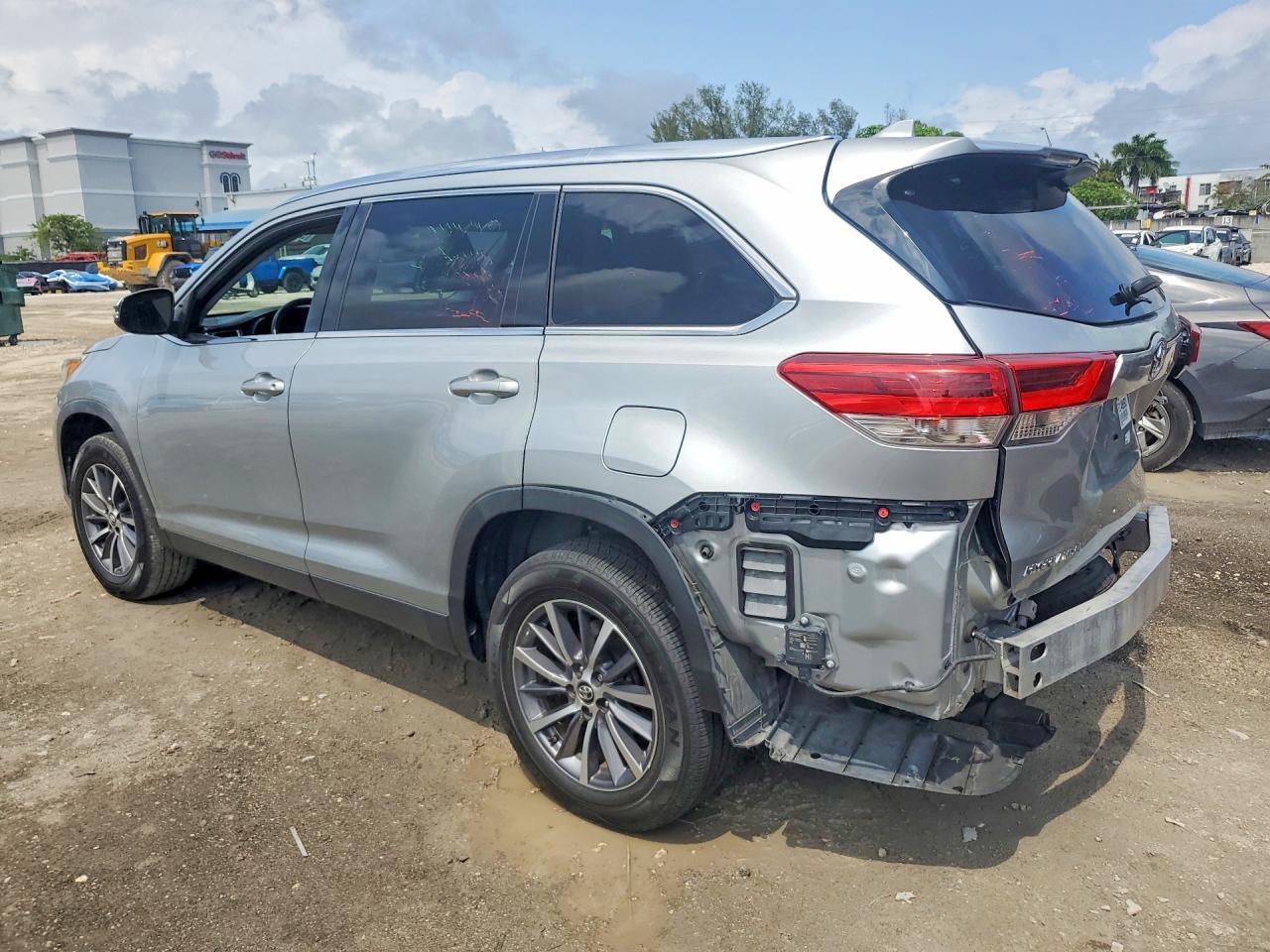 2019 TOYOTA HIGHLANDER XLE — снимка 2