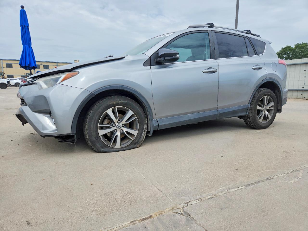 2018 TOYOTA RAV4 XLE