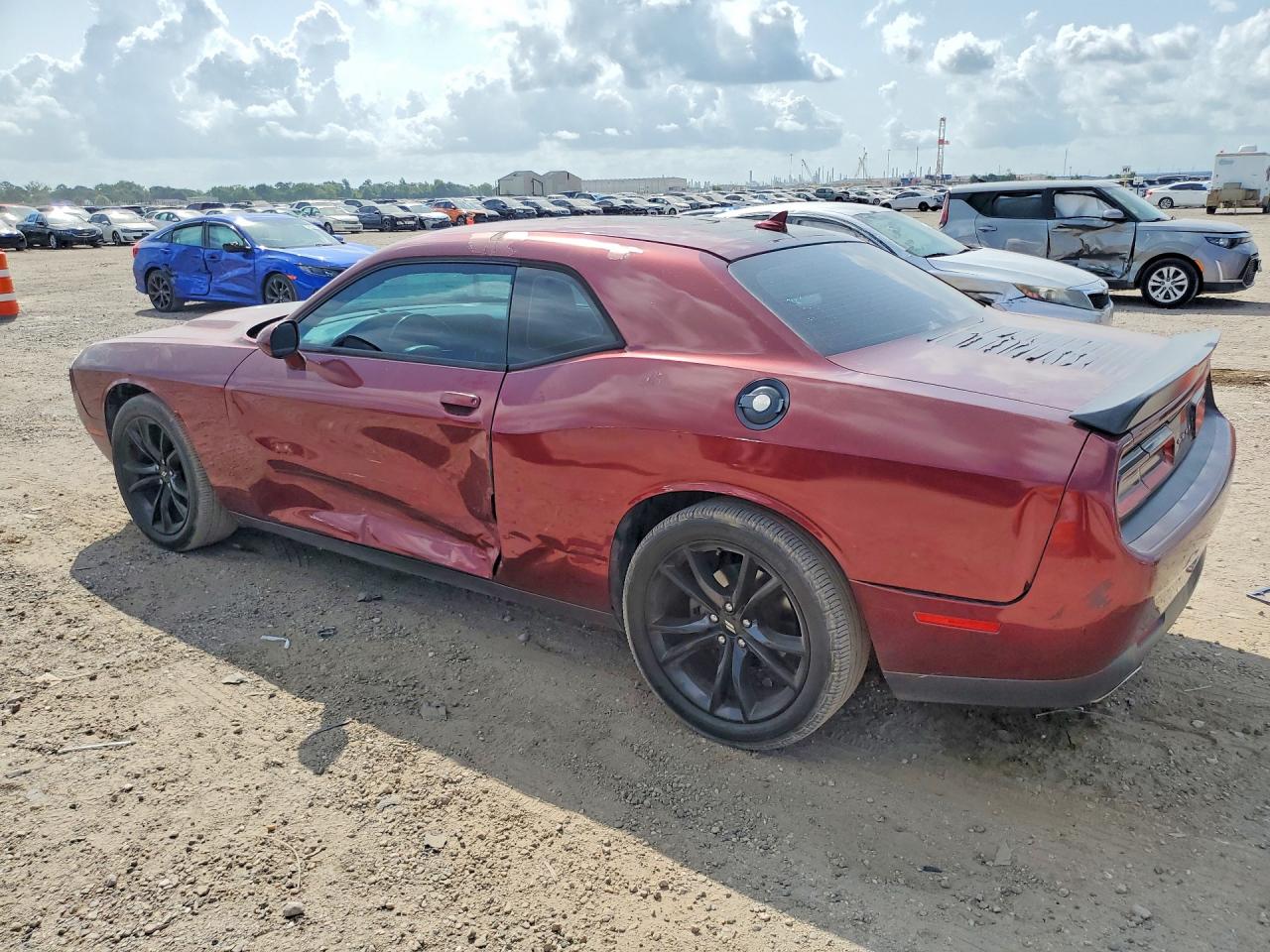 2018 DODGE CHALLENGER SXT — снимка 2