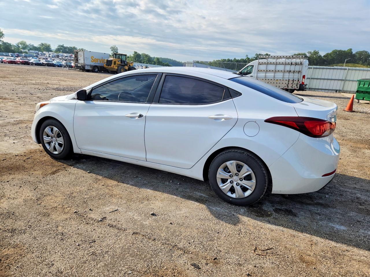 2016 HYUNDAI ELANTRA SE — снимка 2