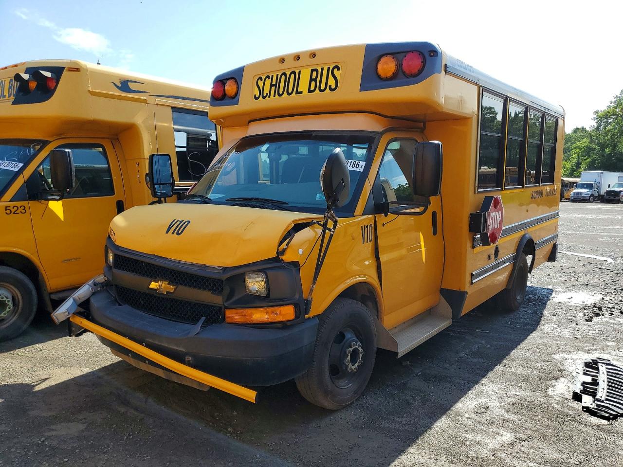 2016 CHEVROLET EXPRESS G3500 — снимка 2