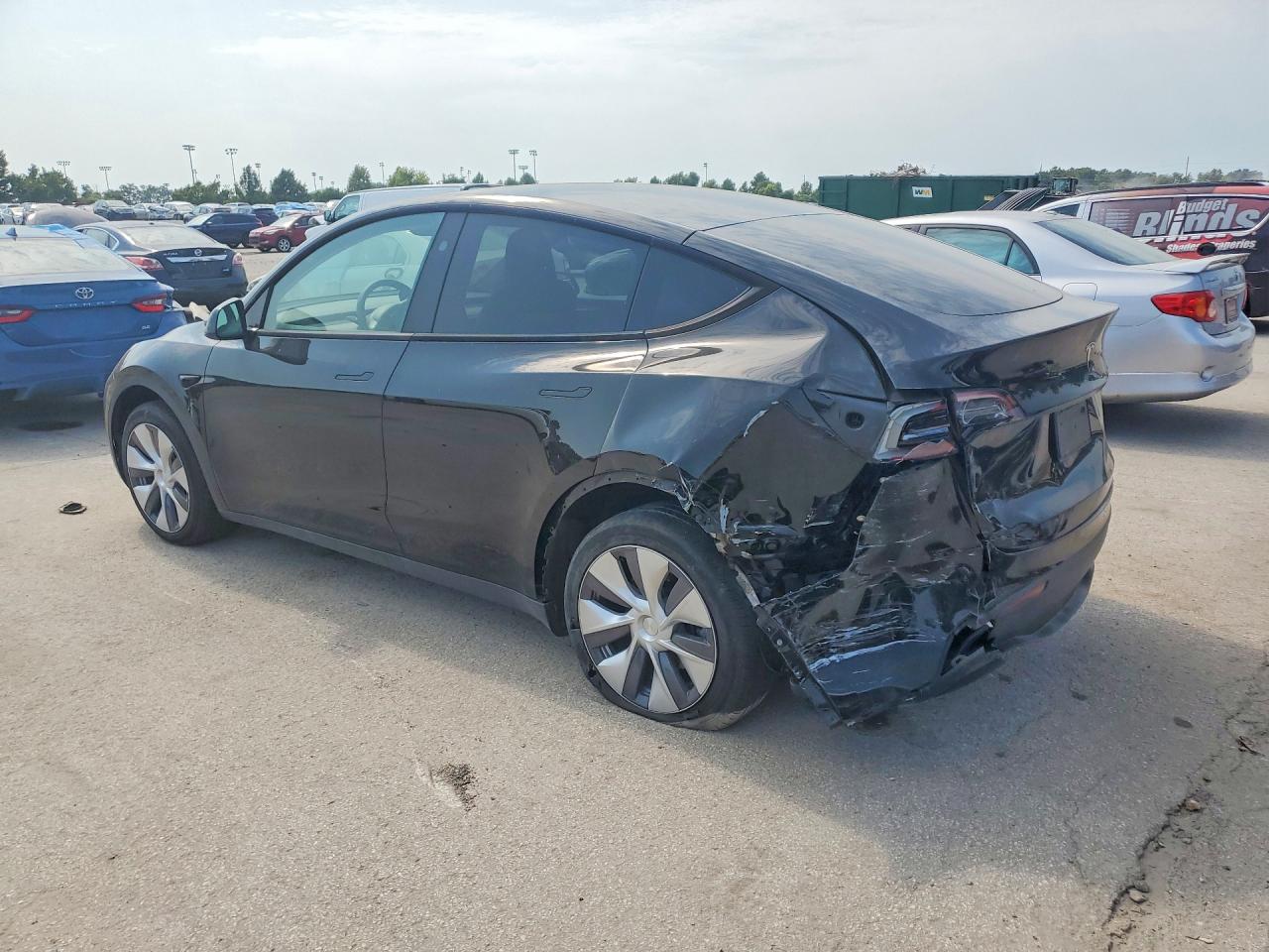 2024 TESLA MODEL Y — снимка 3