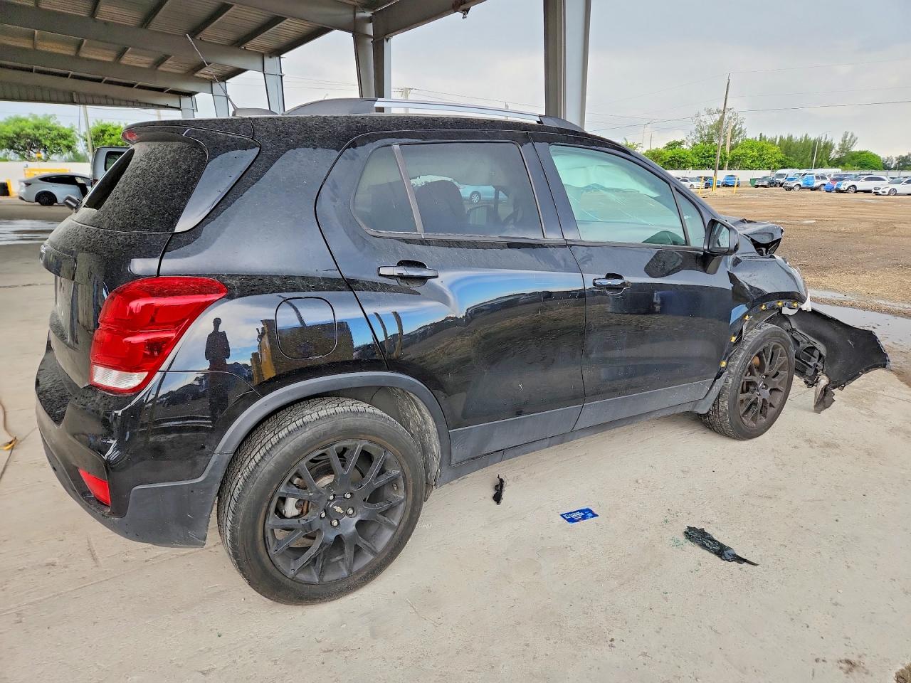 2021 CHEVROLET TRAX 1LT — снимка 3