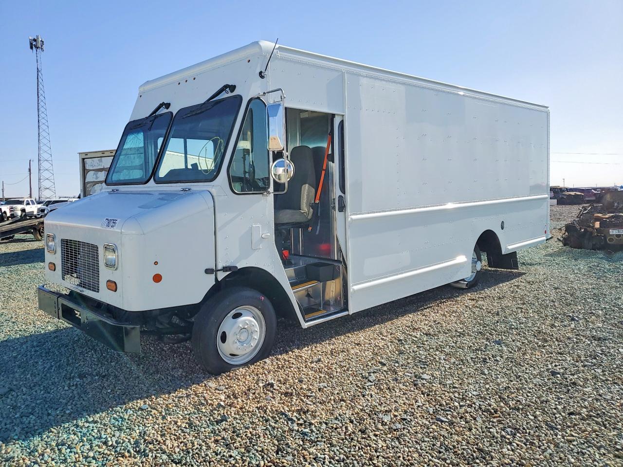 2025 FORD F59