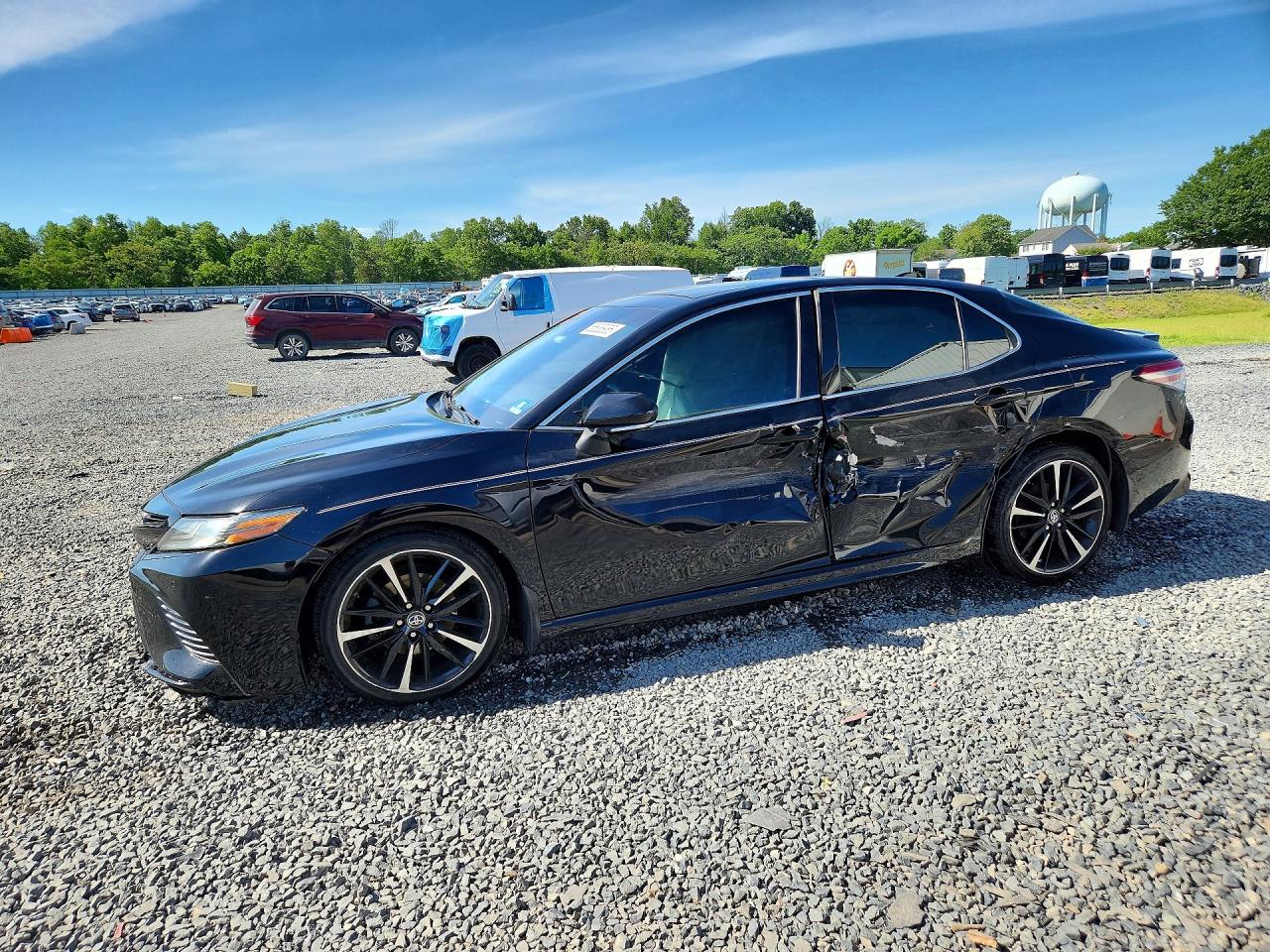 2018 TOYOTA CAMRY XSE V6