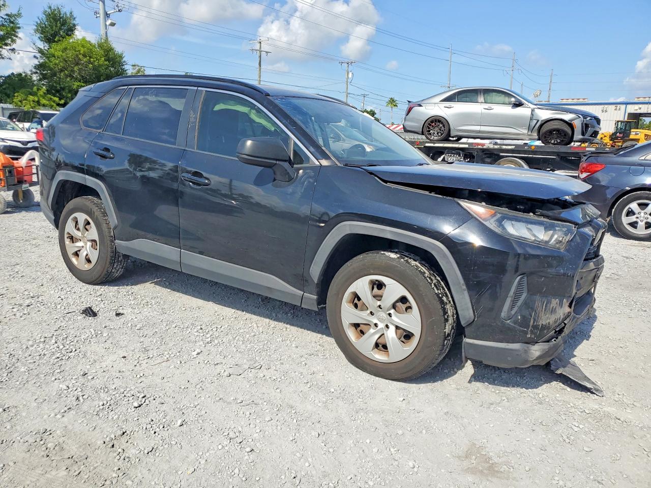 2019 TOYOTA RAV4 LE — снимка 4