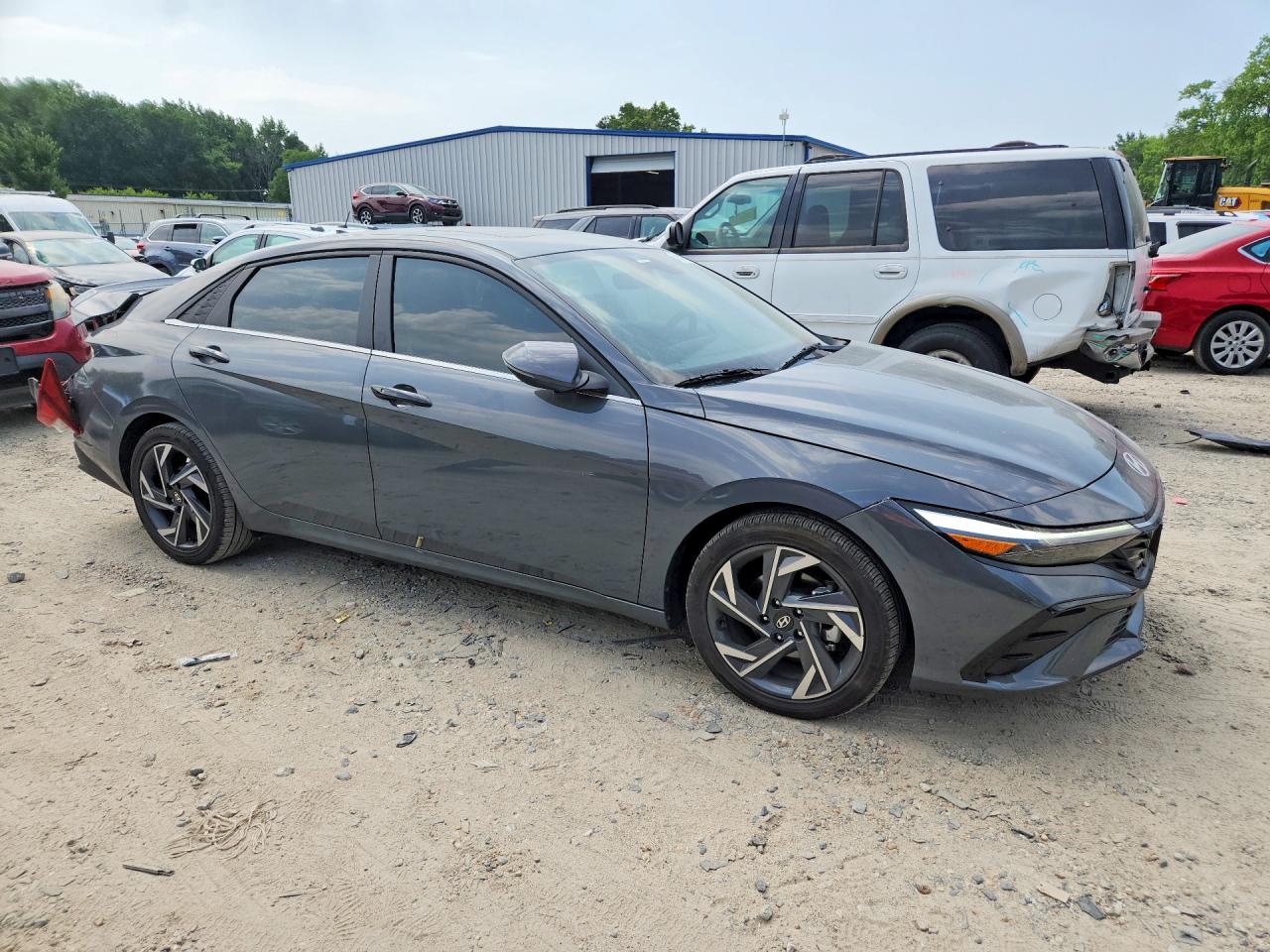 2025 HYUNDAI ELANTRA LIMITED — снимка 4