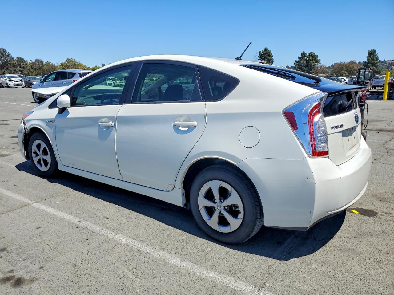 2015 TOYOTA PRIUS TWO — снимка 2