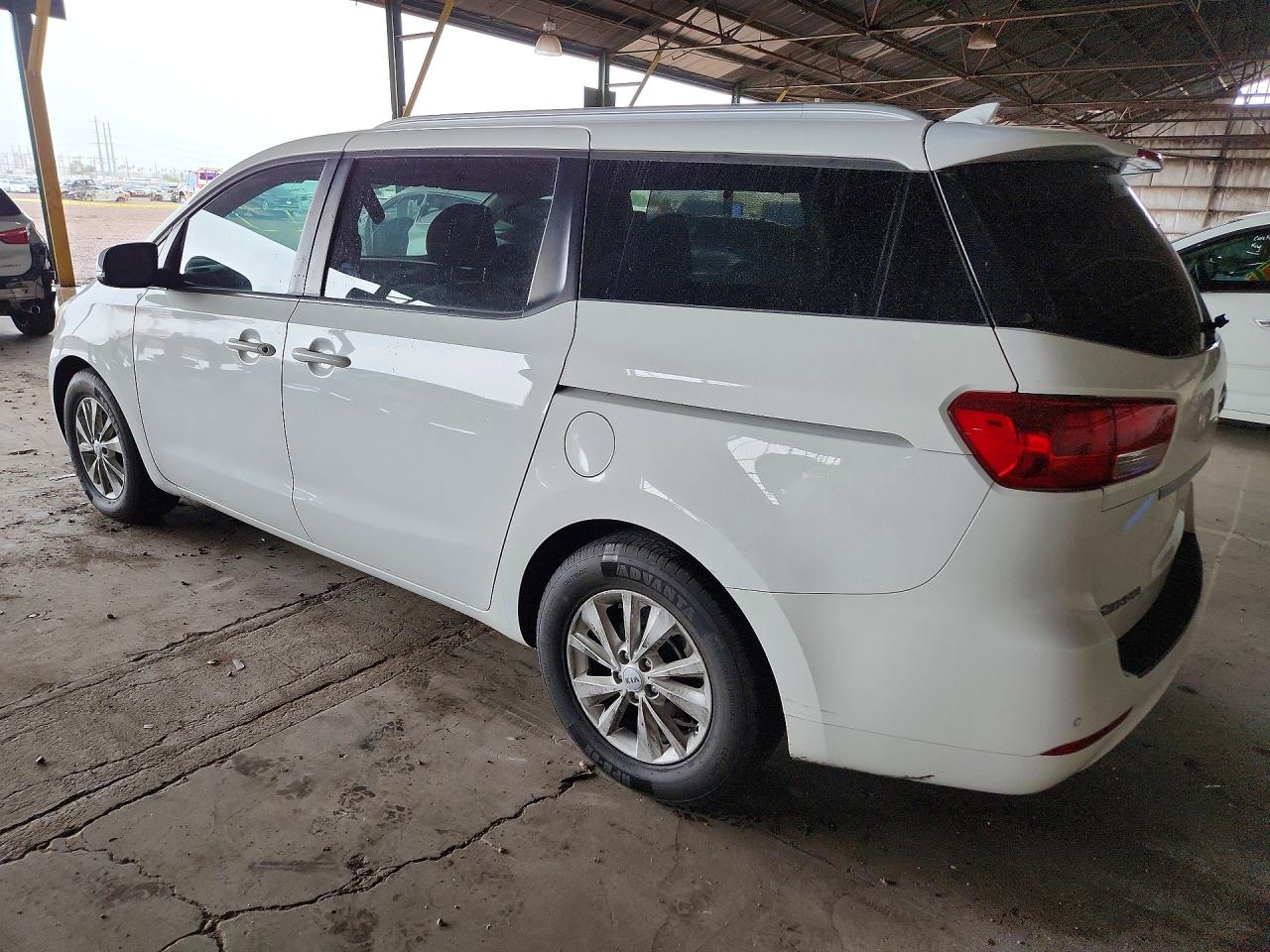 2016 KIA SEDONA LX — снимка 2