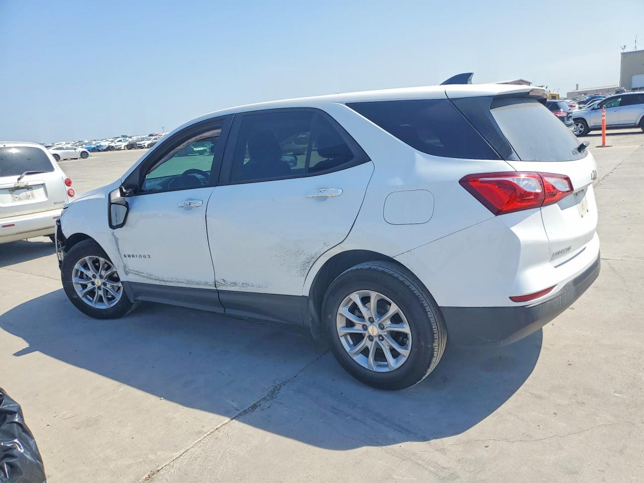 2020 CHEVROLET EQUINOX LS — снимка 2