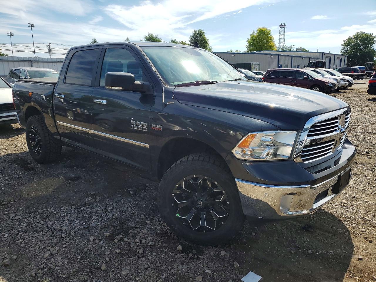 2017 RAM 1500 SLT — снимка 4