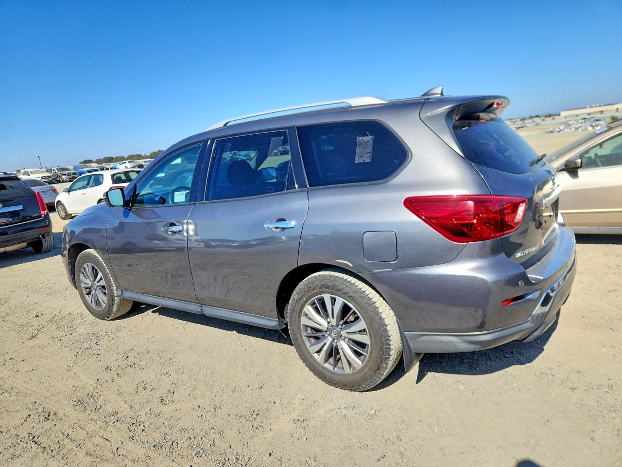 2020 NISSAN PATHFINDER S — снимка 2