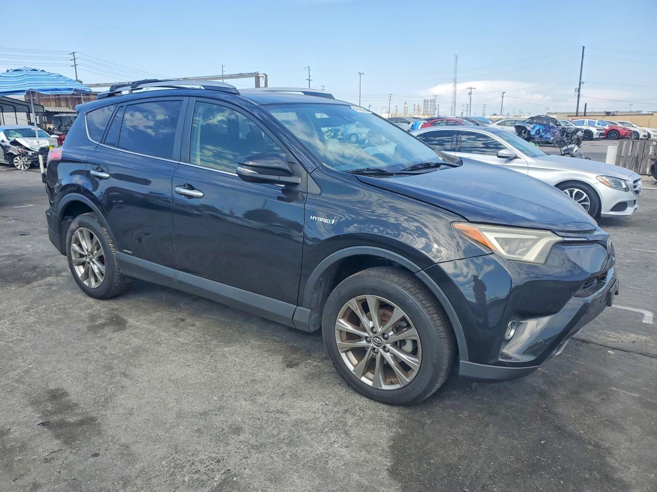 2017 TOYOTA RAV4 HV LIMITED — снимка 4
