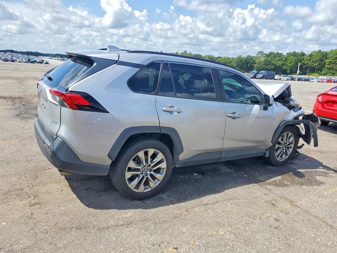 2019 TOYOTA RAV4 XLE PREMIUM — снимка 3