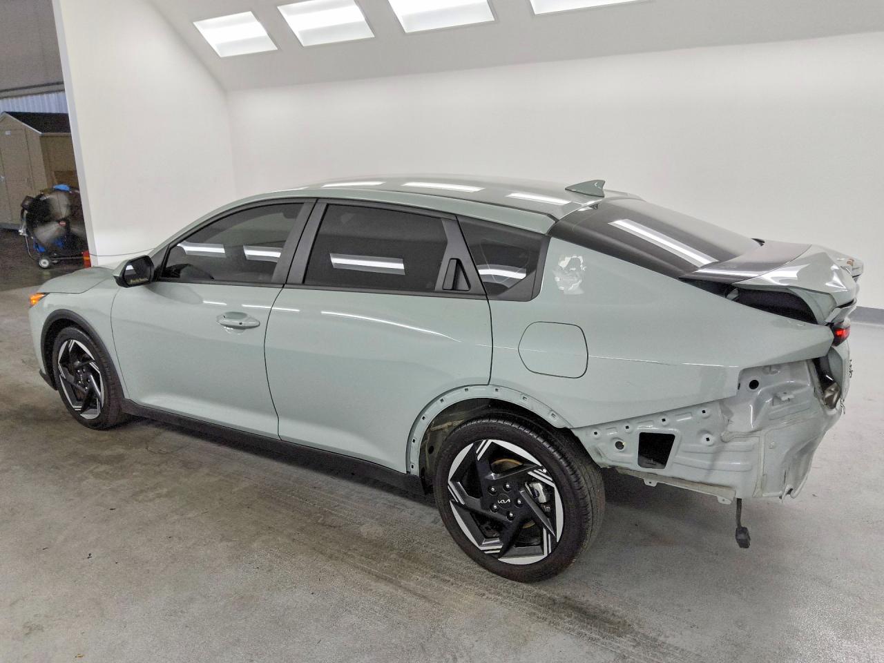 2025 KIA K4 EX — снимка 2