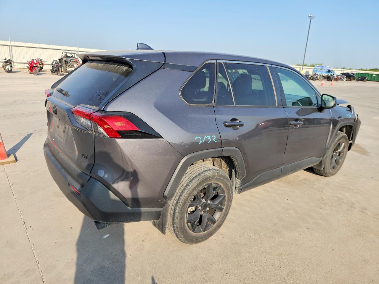 2023 TOYOTA RAV4 LE — снимка 3