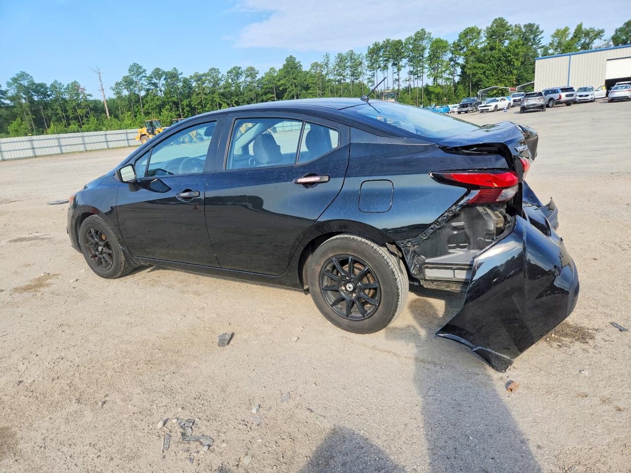 2020 NISSAN VERSA S — снимка 2