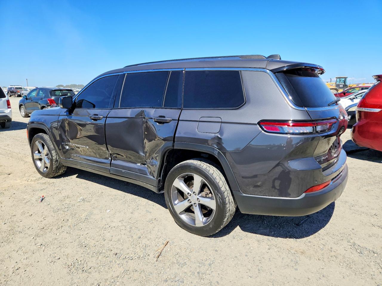 2021 JEEP GRAND CHEROKEE L LIMITED — снимка 2