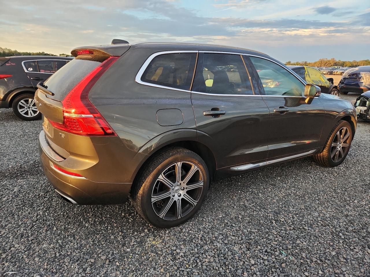 2021 VOLVO XC60 T5 INSCRIPTION — снимка 3