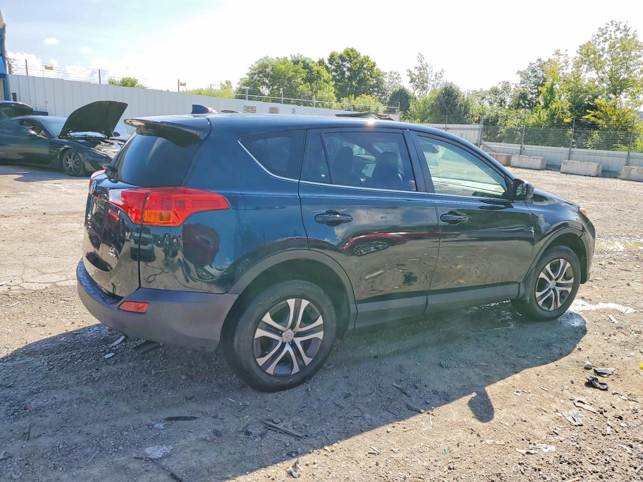 2018 TOYOTA RAV4 LE — снимка 3
