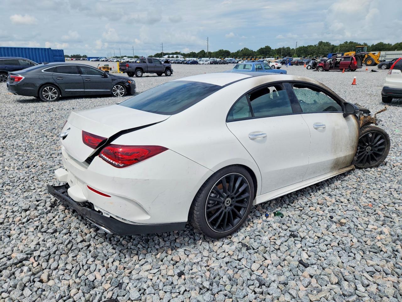 2023 MERCEDES-BENZ CLA 250 — снимка 3