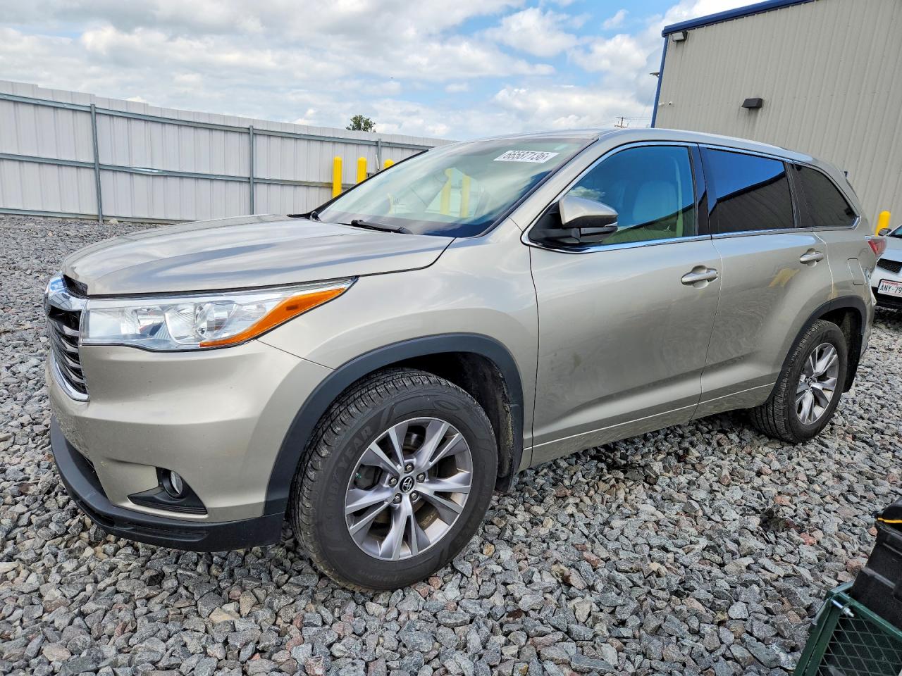 2016 TOYOTA HIGHLANDER LE PLUS