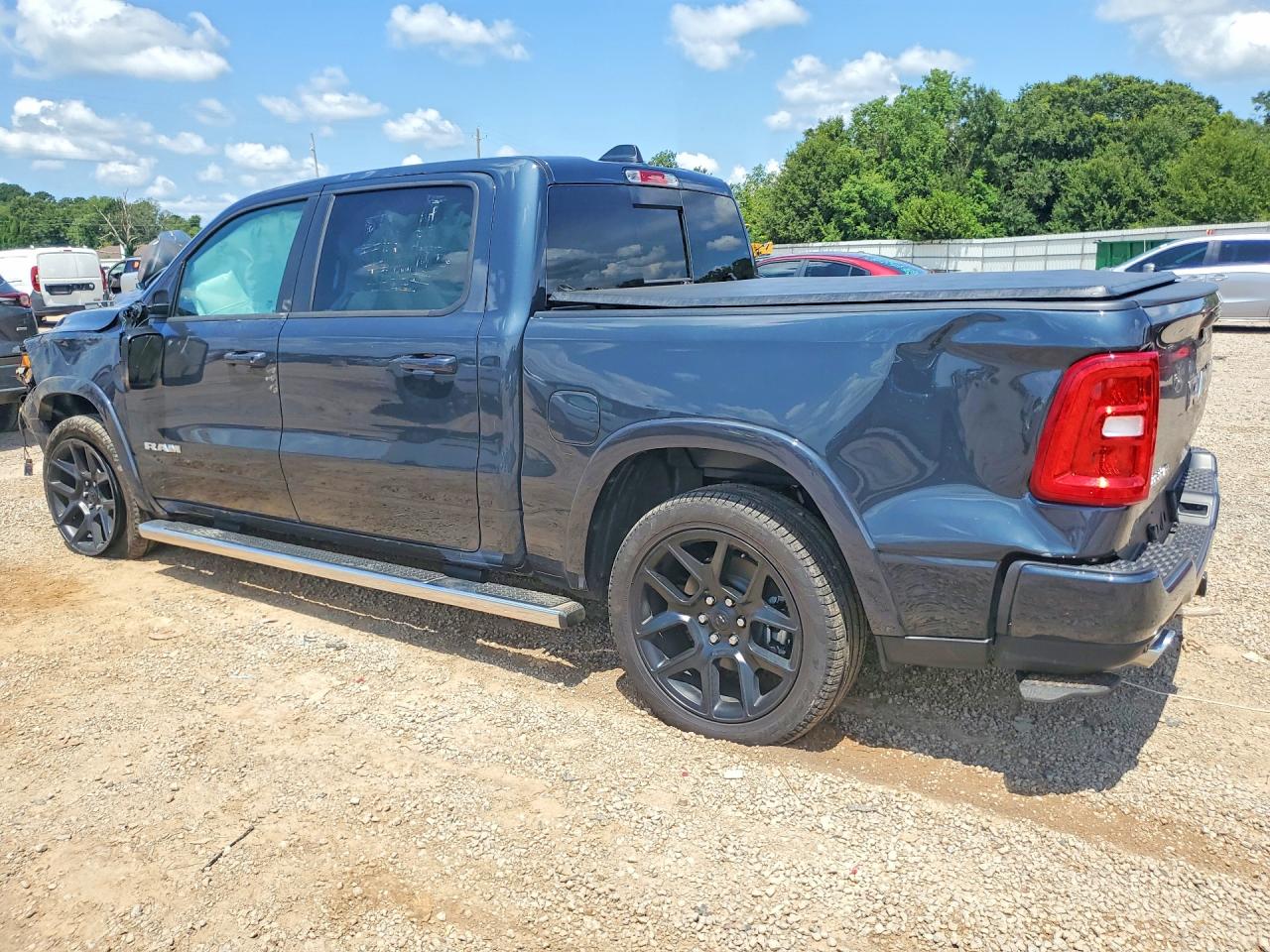 2026 RAM 1500 LARAMIE — снимка 2