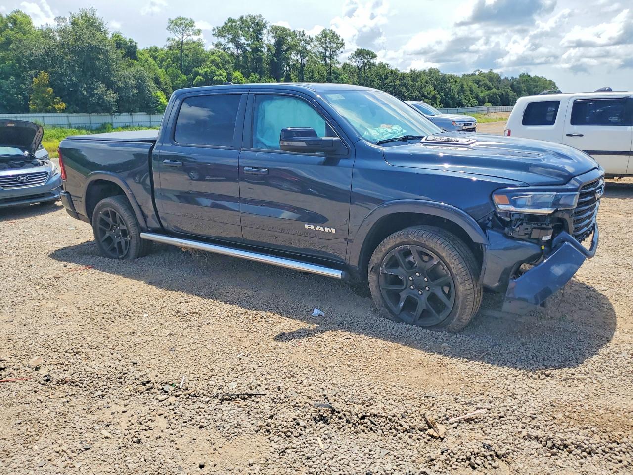 2026 RAM 1500 LARAMIE — снимка 4
