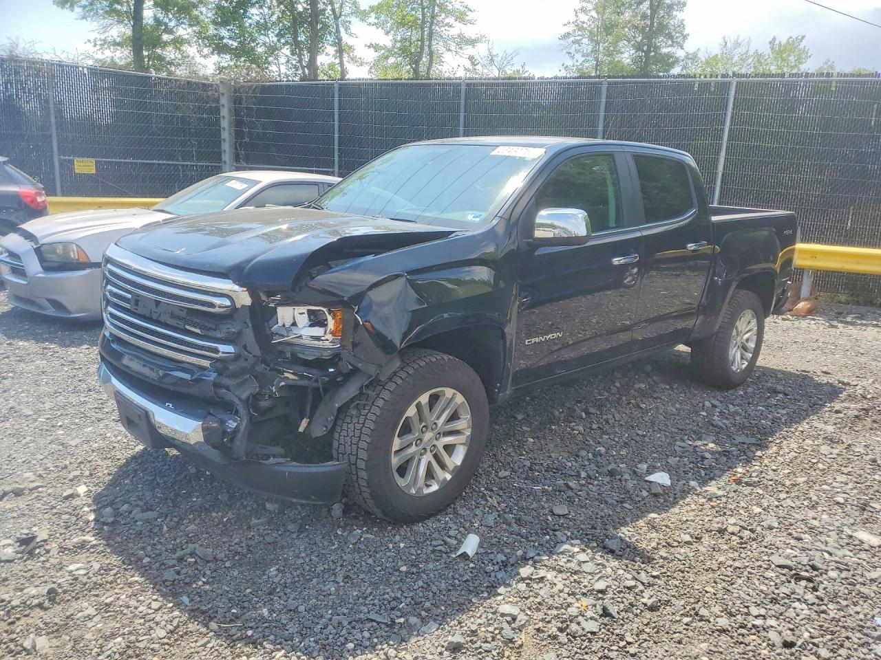 2017 GMC CANYON SLT