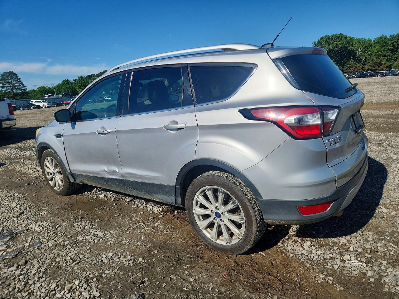 2017 FORD ESCAPE TITANIUM — снимка 2