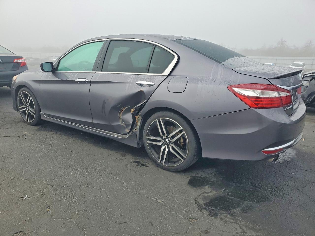 2017 HONDA ACCORD SPORT — снимка 2