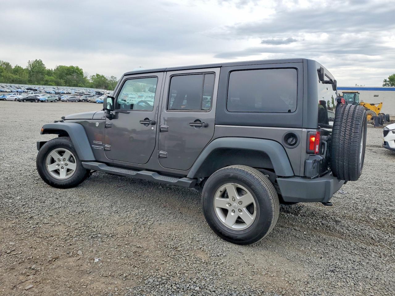 2016 JEEP WRANGLER UNLIMITED SPORT — снимка 2