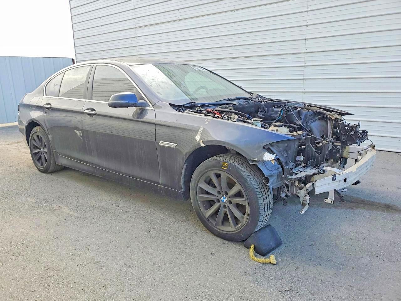 2015 BMW 528 I — снимка 4