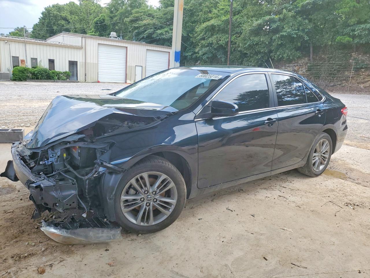 2015 TOYOTA CAMRY SE