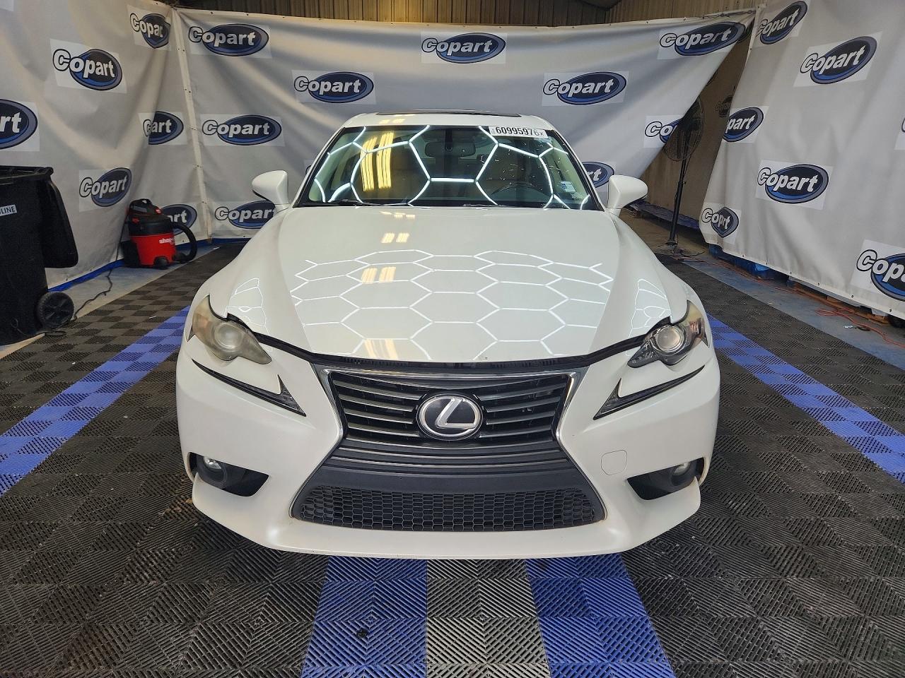 2016 LEXUS IS 200T — снимка 5