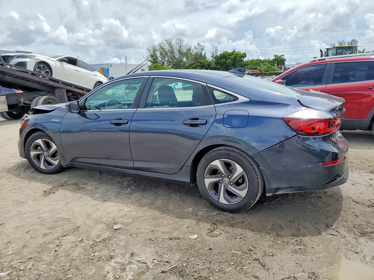 2019 HONDA INSIGHT EX — снимка 2