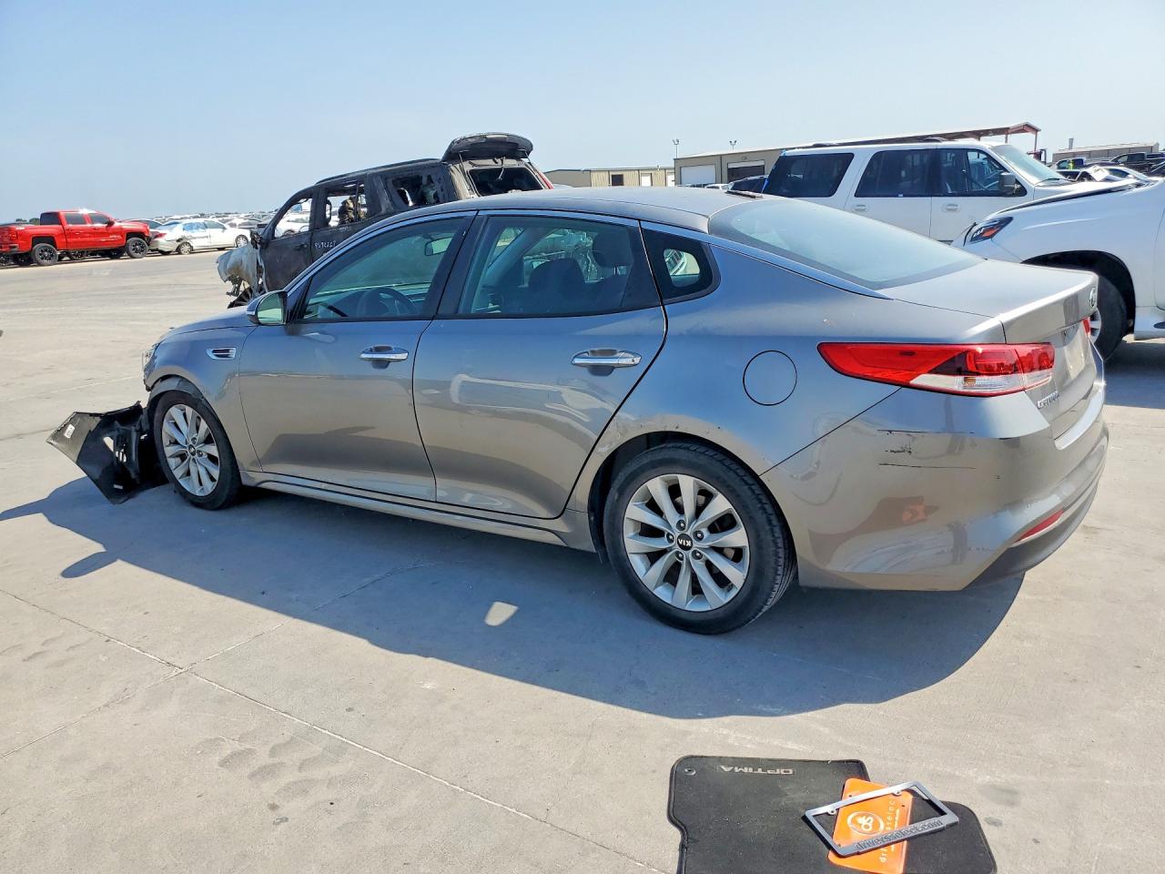2016 KIA OPTIMA LX — снимка 2