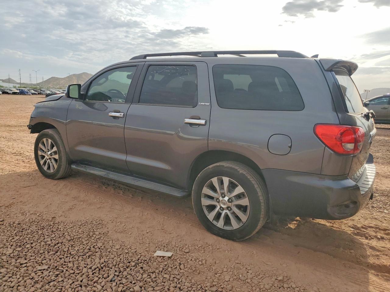 2016 TOYOTA SEQUOIA LIMITED — снимка 2