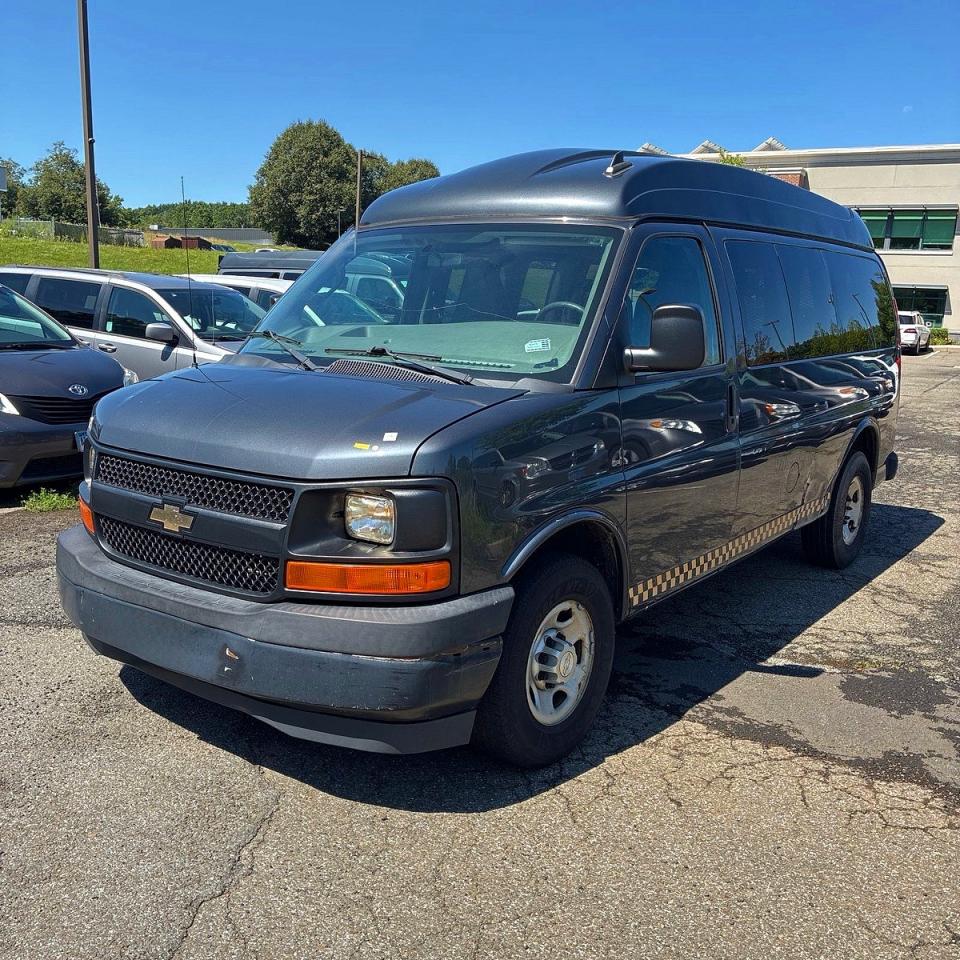 2017 CHEVROLET EXPRESS G2500 LS