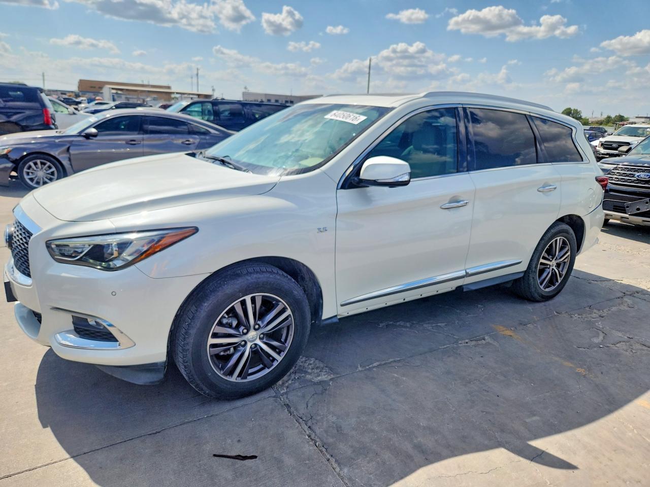 2019 INFINITI QX60 LUXE