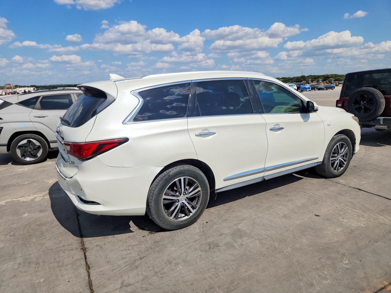 2019 INFINITI QX60 LUXE — снимка 3