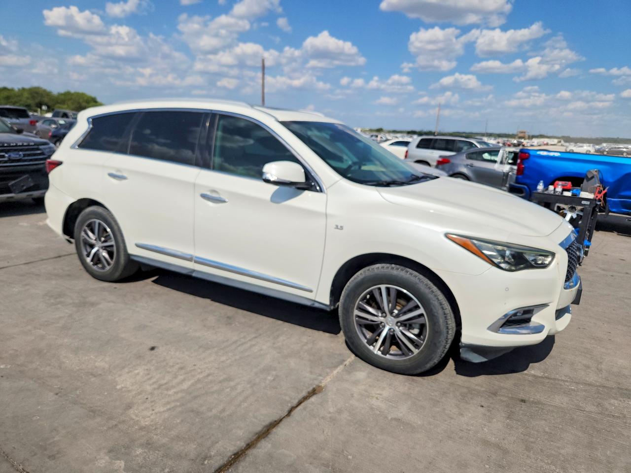 2019 INFINITI QX60 LUXE — снимка 4
